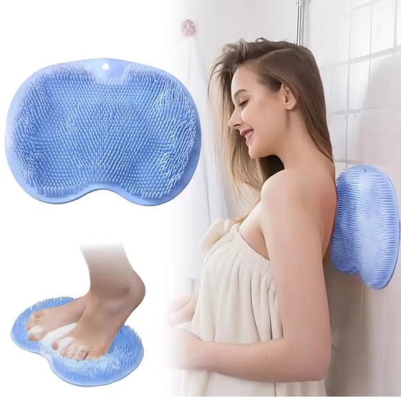 čistiaca kefa na telo